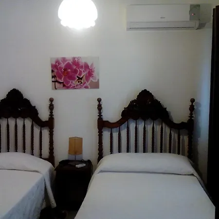 Residencia Matos Pereira * 빌라레알데산토안토니오