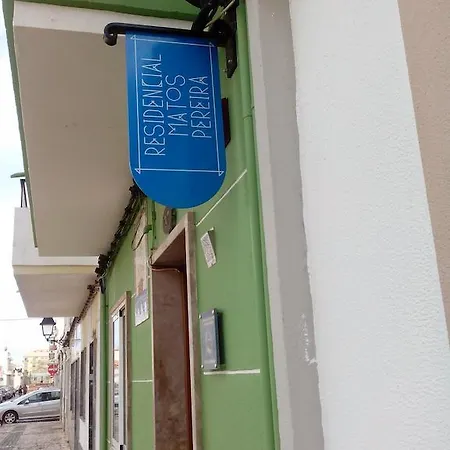 Gasthof Residencia Matos Pereira *